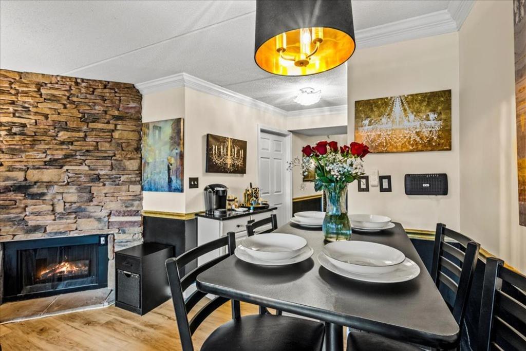 Walk To Anakeesta Romantic 1Br W Fireplace Gatlinburg Exteriör bild